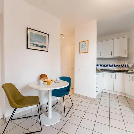 R2 Maryvent Апартаменты